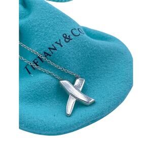 Tiffany & Co Sliver Paloma Picasso Kiss X Pendant Necklace